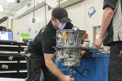 Big Thinker - Nathan Keech Nathan working in auto lab