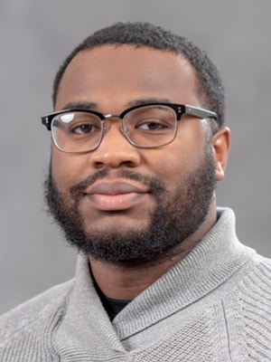 Xavier Holmes