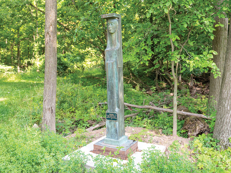 Regina, a.k.a. Caryatid II, 1987 by Susanna Linburg