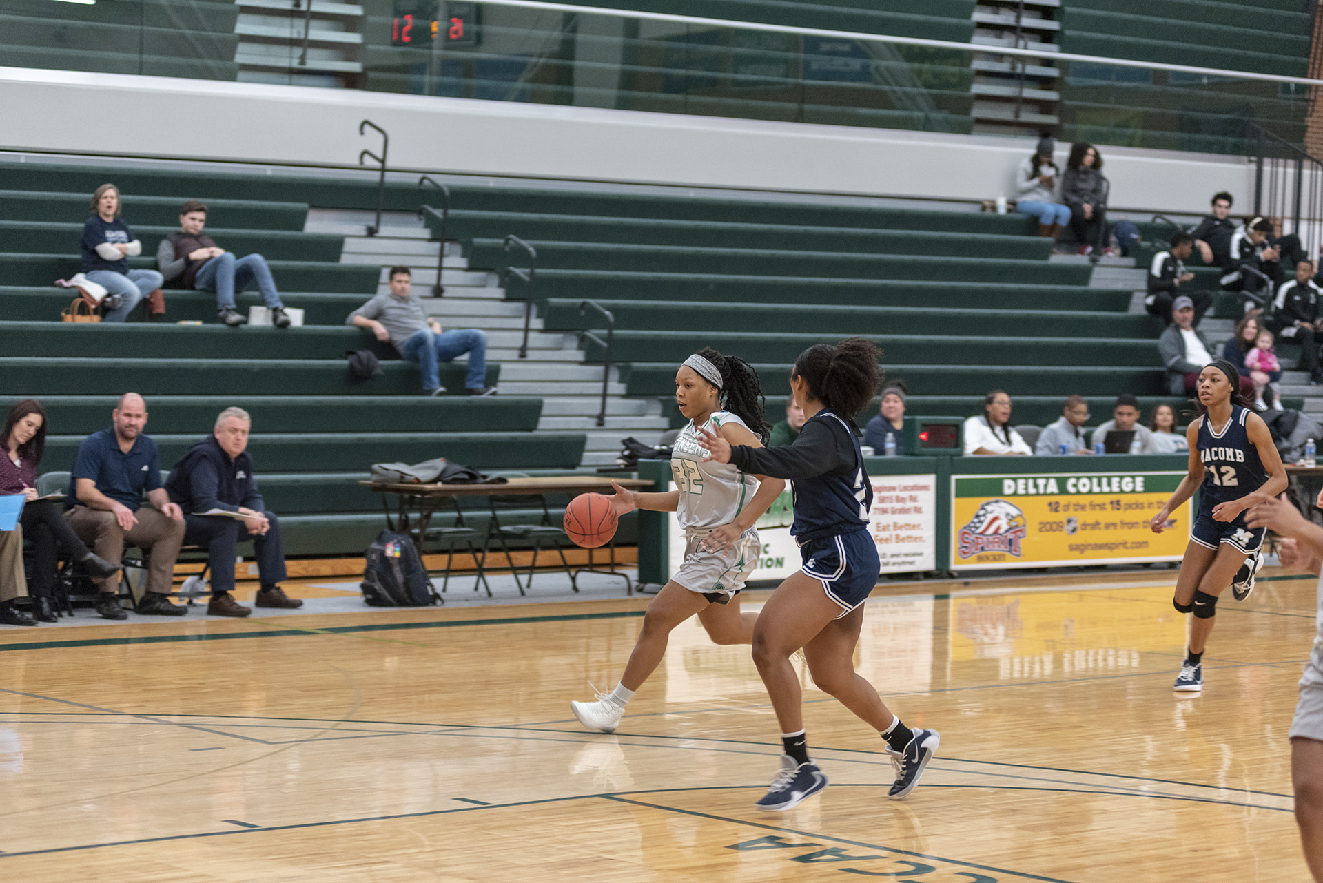 The men's and women's basketball teams play in the Pioneer Gymnasium.