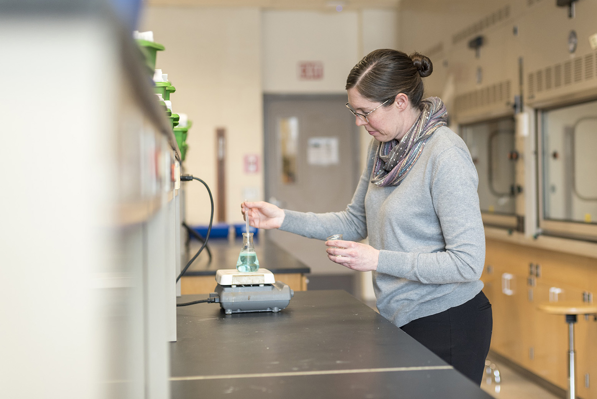 Big Thinker - Kimberly Wahl Kim working in lab.